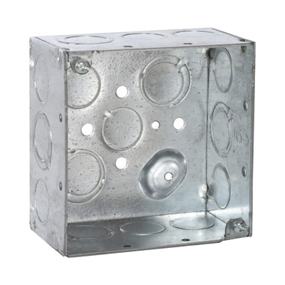Caja Cuadrada Galvanizada de 4" x 4", profundidad de 2 1/8". Cuenta con 10 KO de 1/2" y 6 TKO (1/2" - 3/4"))